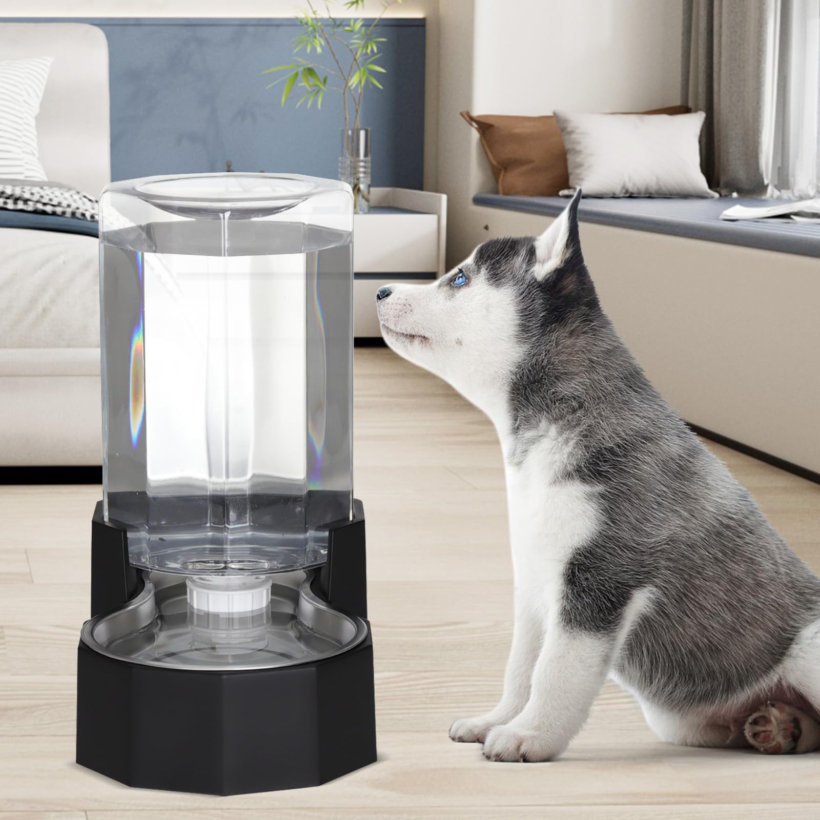 Sfozstra non-slip pads keep the feeder steady on floors.
