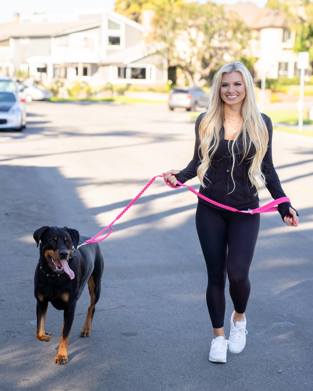 Shed Defender neoprene padded handles for comfort during walks