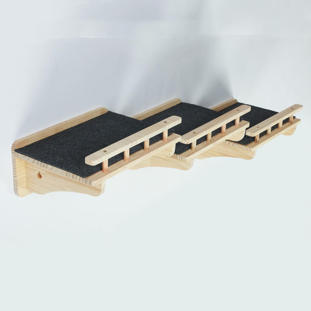 SHENGOCASE vertical cat playground supports multi-level exploration