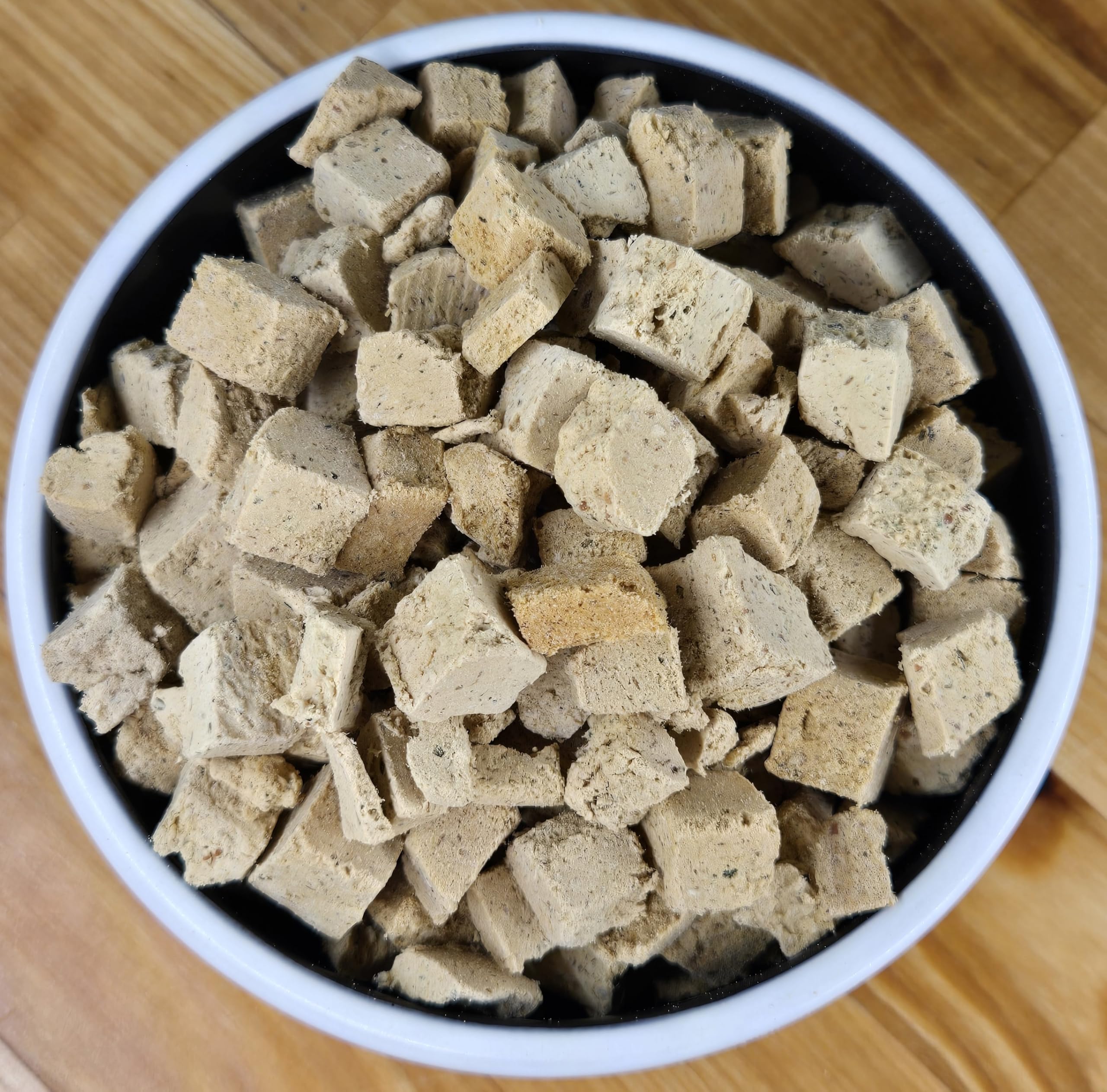 Whole-food seeds and plant ingredients provide natural fiber and antioxidants.