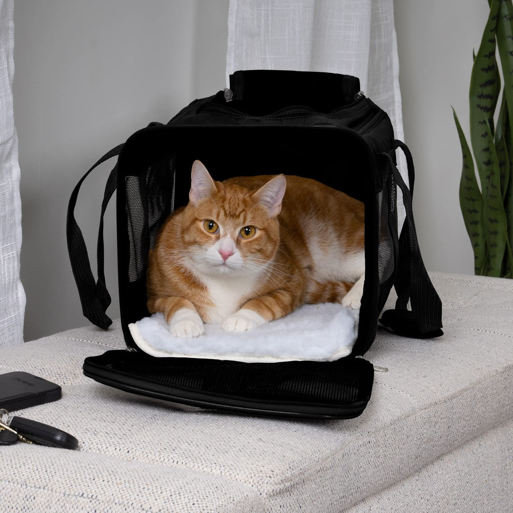 Sherpa Original Deluxe airline-approved design for on-board comfort