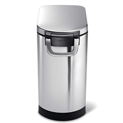 airtight silicone gasket on simplehuman container preserves freshness