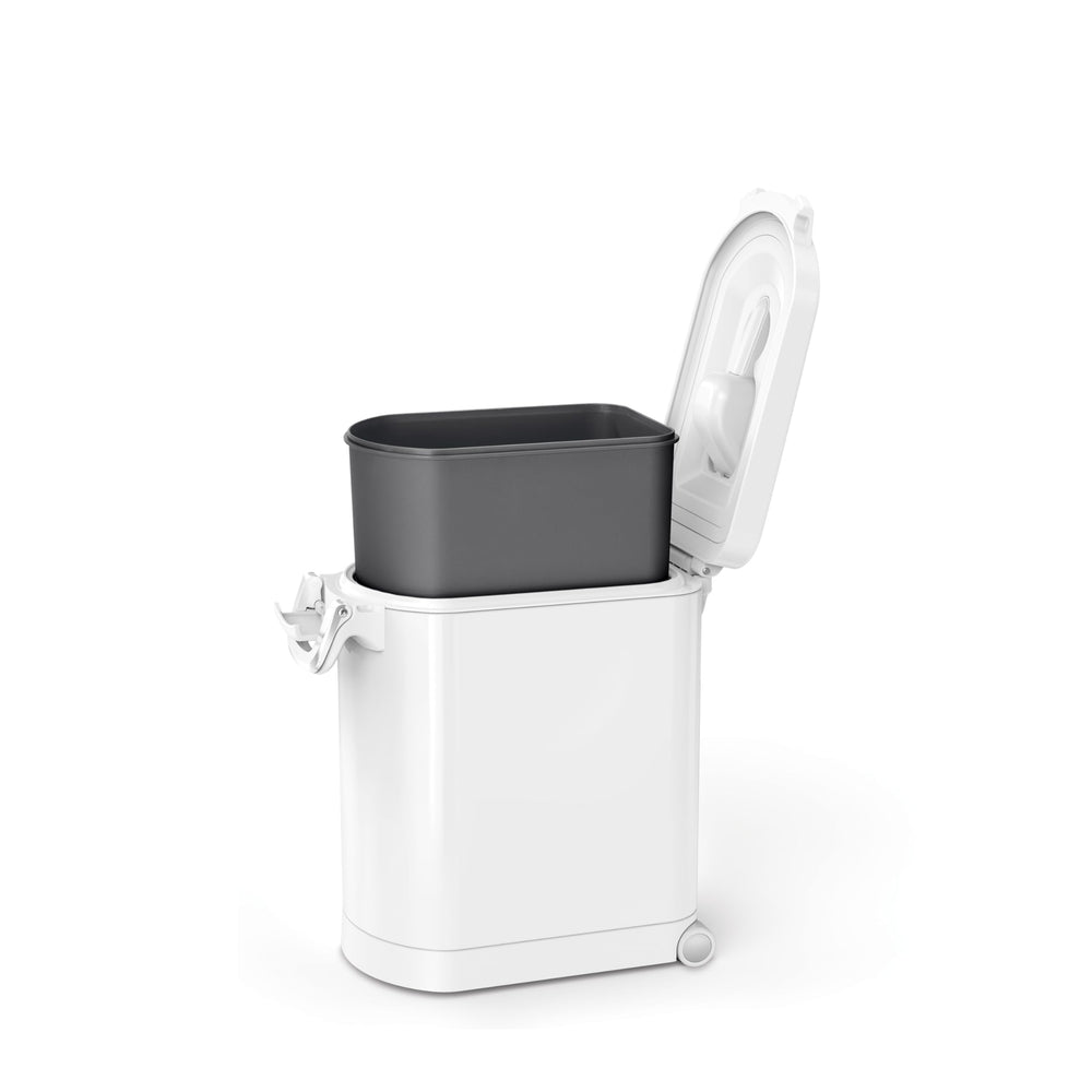 simplehuman removable BPA-free inner bucket for easy cleaning.
