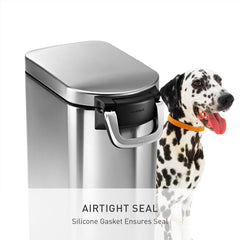 Airtight silicone gasket forms a seal to keep contents fresh in the Simplehuman can.