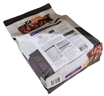 SIMPLY NOURISH lamb is the first ingredient, highlighting quality protein for small dogs.