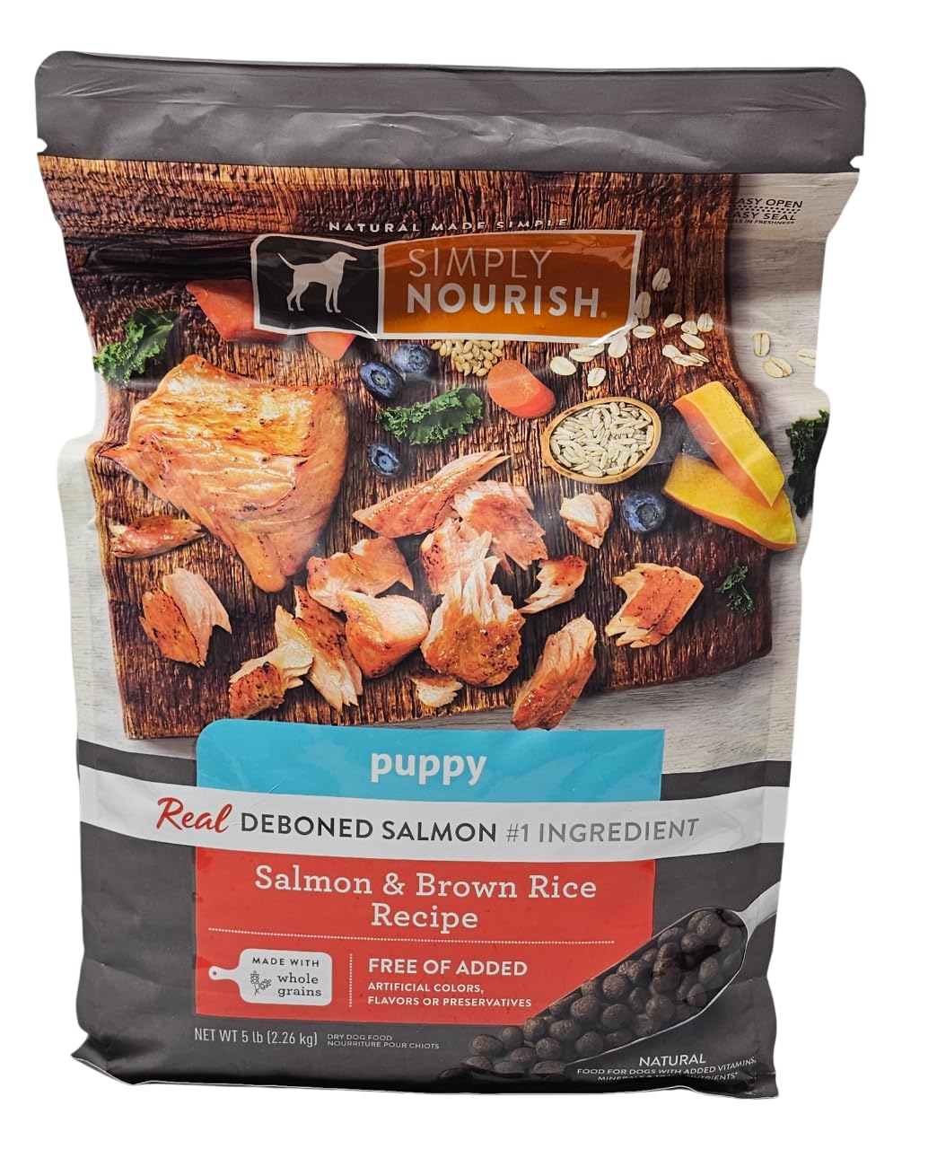 SIMPLY NOURISH Mealtime joy with balanced recipe for growing puppies.