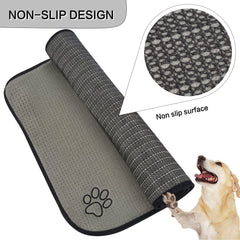SINLAND ultra-absorbent under-bowl mat catches spills