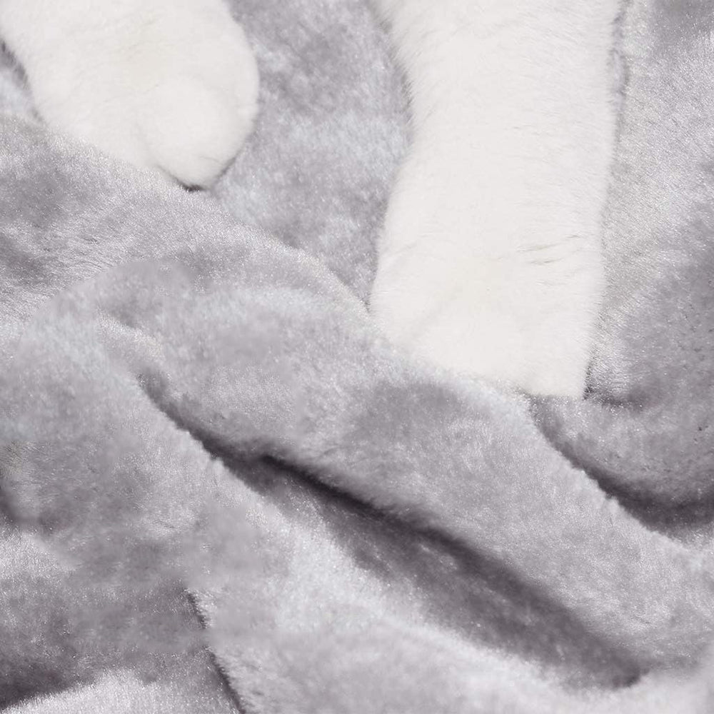 Siyipurr lightweight grey finish blends with modern home decor.
