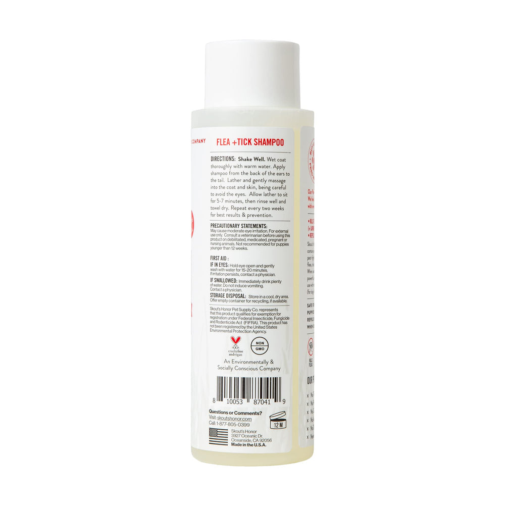Skout's Honor natural ingredients highlight peppermint and cedarwood for a refreshing grooming experience.