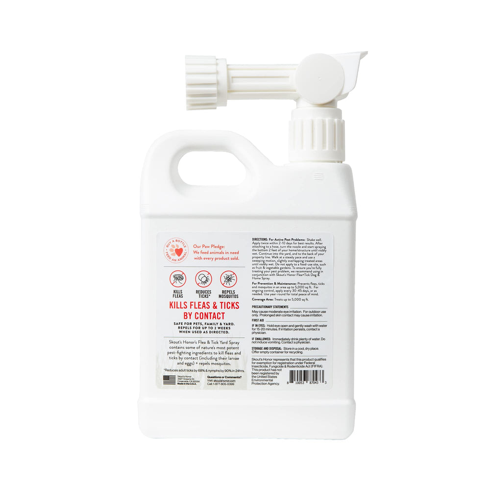 Skout's Honor yard spray label highlights natural peppermint and cedarwood oils.