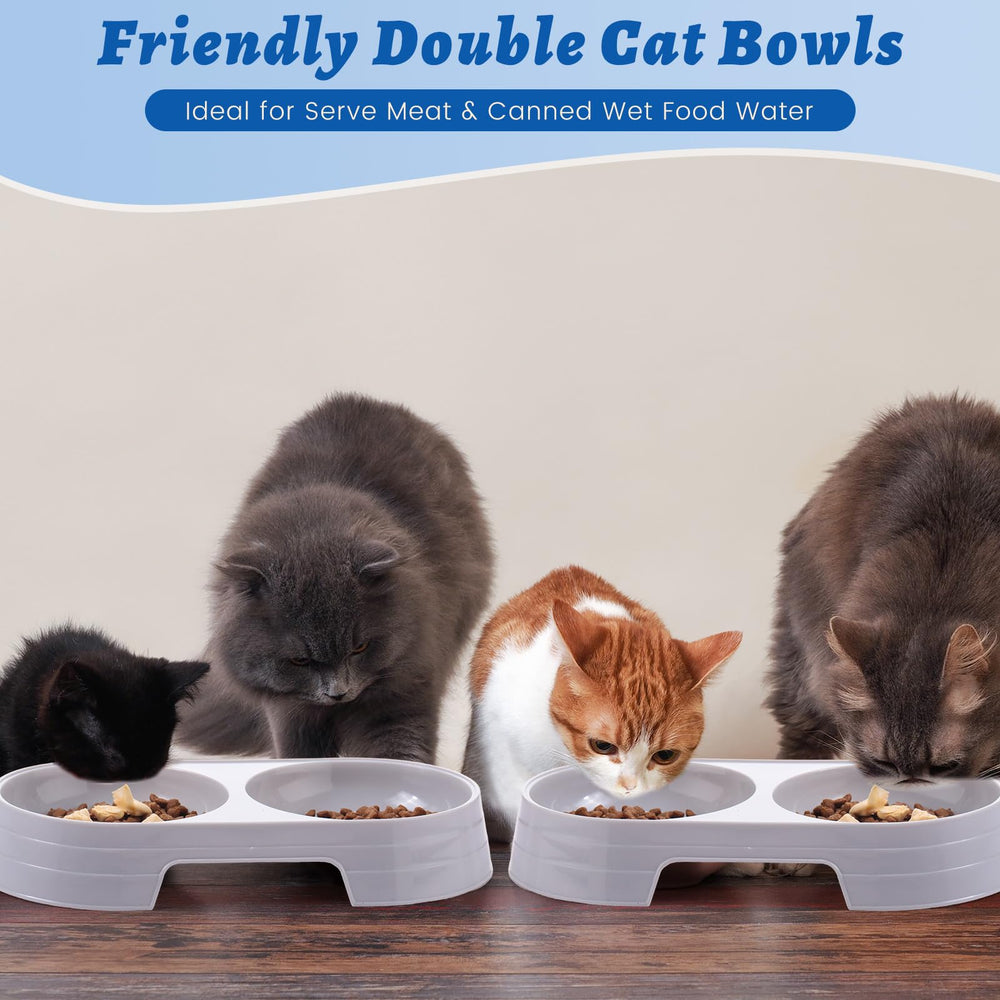 Sliner litter box scoop close-up highlights efficient litter removal.