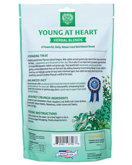 Small Pet Select Green Crunch ingredients: dandelion leaves and nettle promote varied snacking.