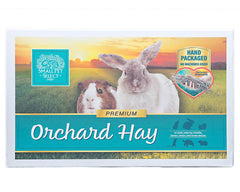 Small Pet Select hand-selected hay, premium freshness in every batch.