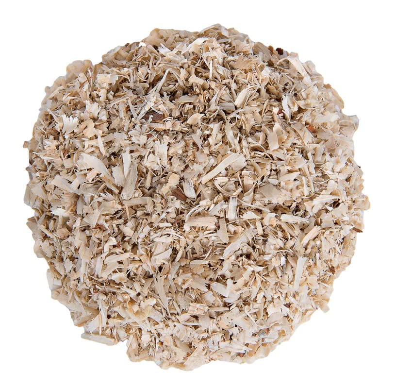 Small Pet Select pine shavings in chick brooder for absorbing moisture