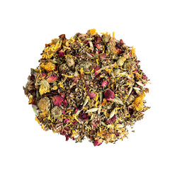 Vita-Licious Essentials ingredients close-up highlighting calendula, chamomile, and nettle for balanced nutrition.
