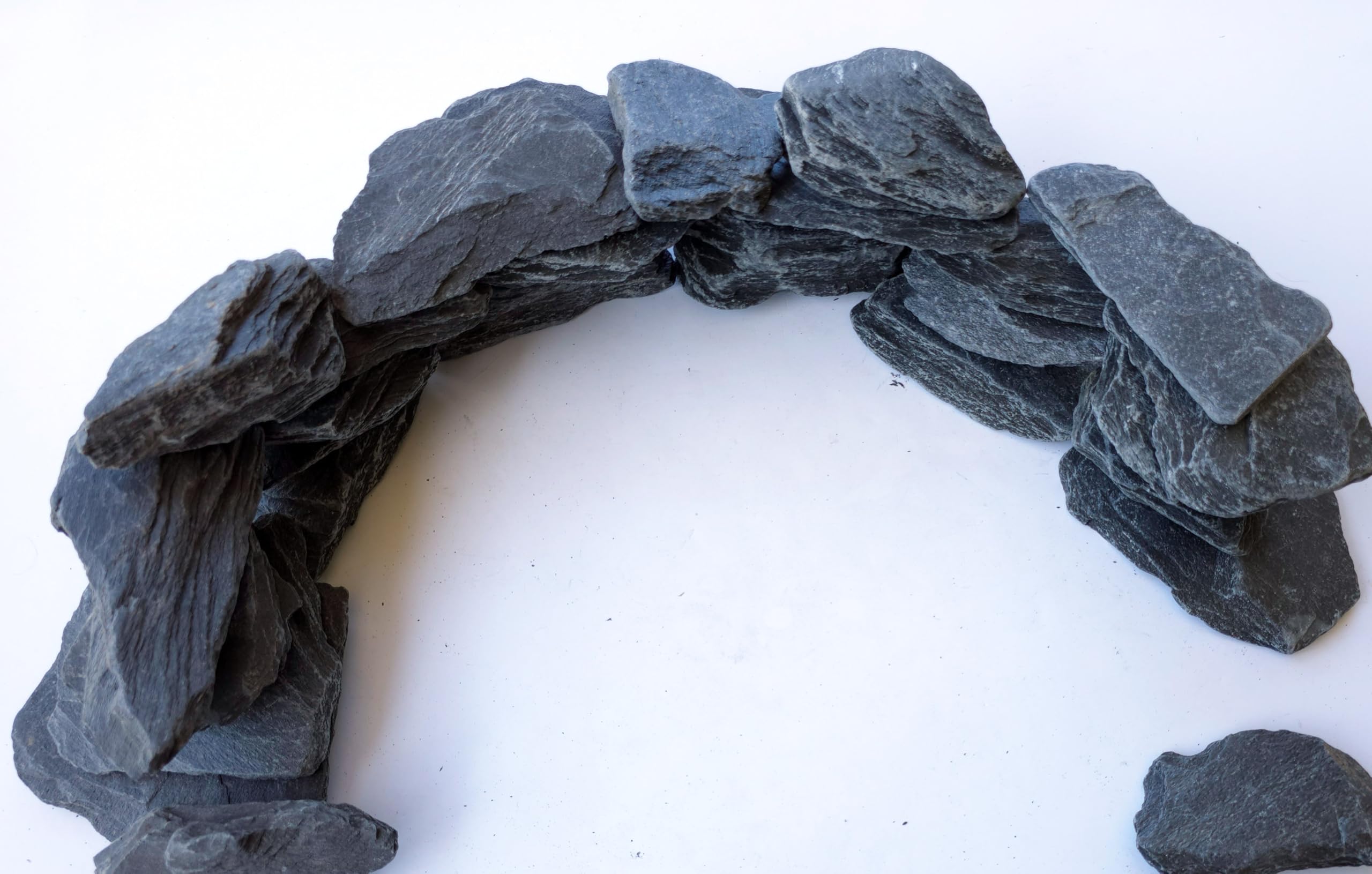 Small World Slate & Stone driftwood pairing enhances realistic terrariums