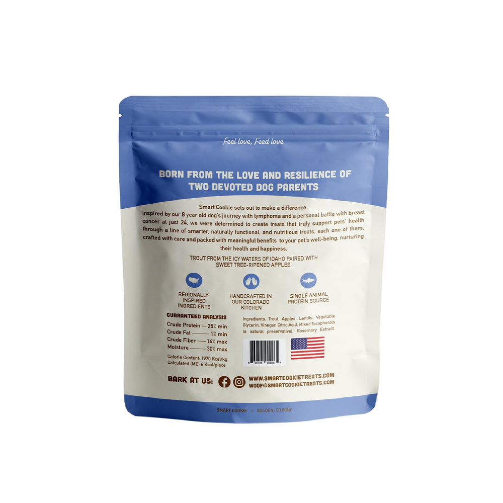 Smart Cookie Trout & Apple treat close-up highlighting chewy texture ideal for training.