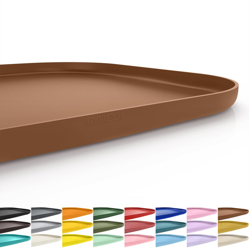 SMILOOL silicone pet feeding mat with raised edge keeps spills contained.