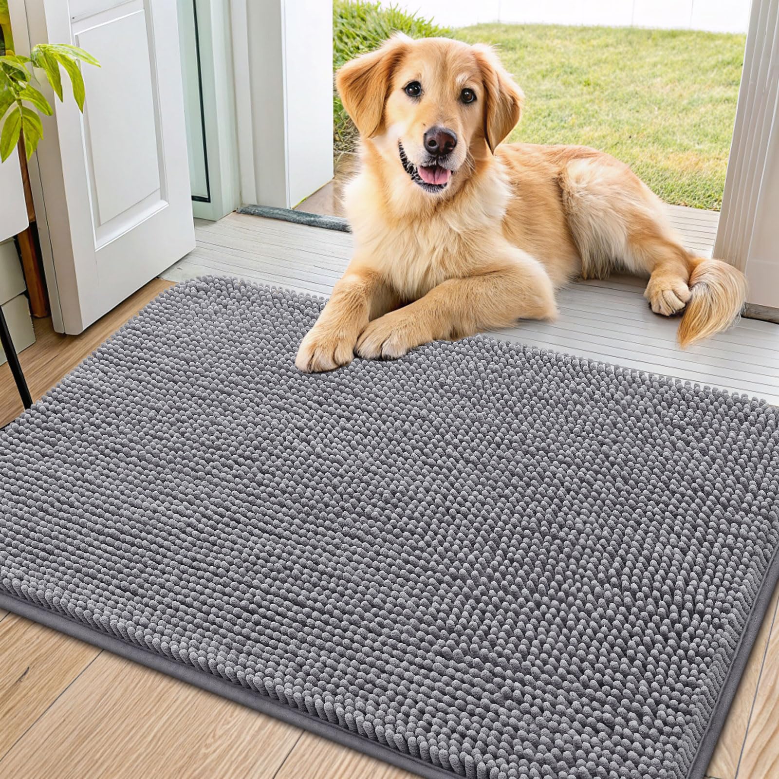 Smiry dog door mat with absorbent front-door design for moisture control and dirt capture.