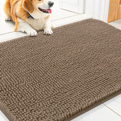 Smiry dog door mat absorbs mud and dirt for cleaner entryways.