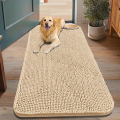 Smiry dog door mat closeup shows plush chenille fibers that welcome muddy paws.