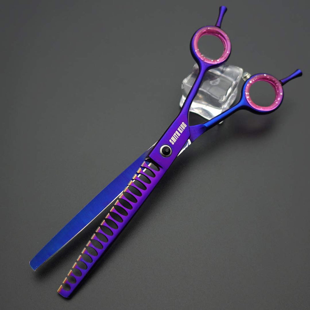Smithking handle design fits left and right handed groomers