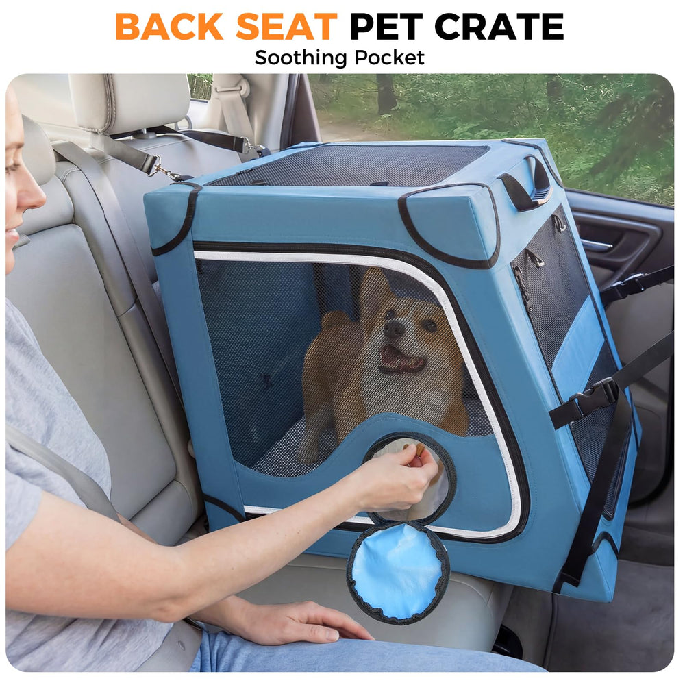 Snagle Paw breathable mesh panels ensure proper ventilation during trips