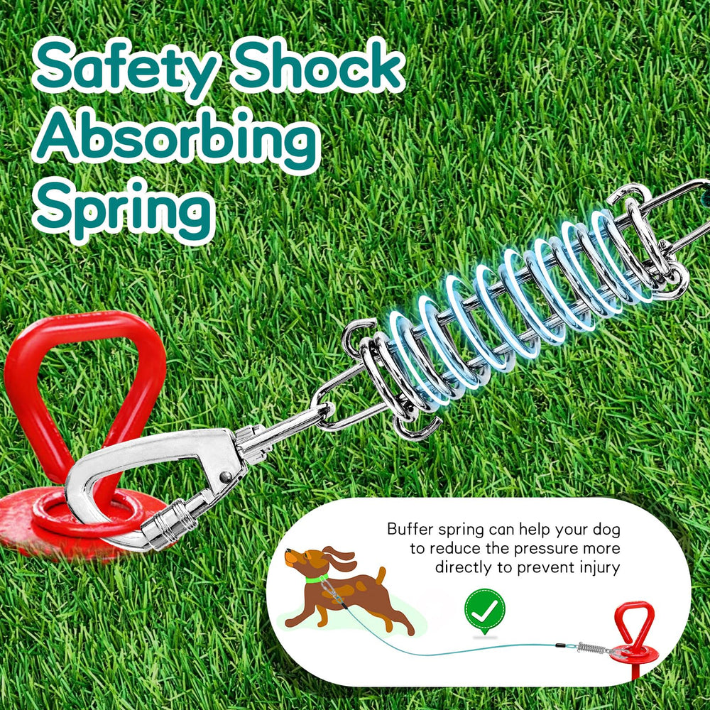 Snagle Paw 360° clip demonstrates flexible attachment for outdoor use