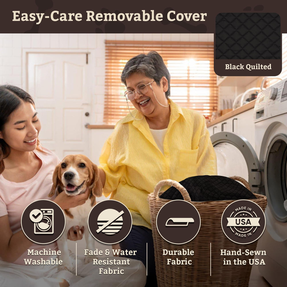 Snoozer Lookout I removable washable cover simplifies cleaning after trips.