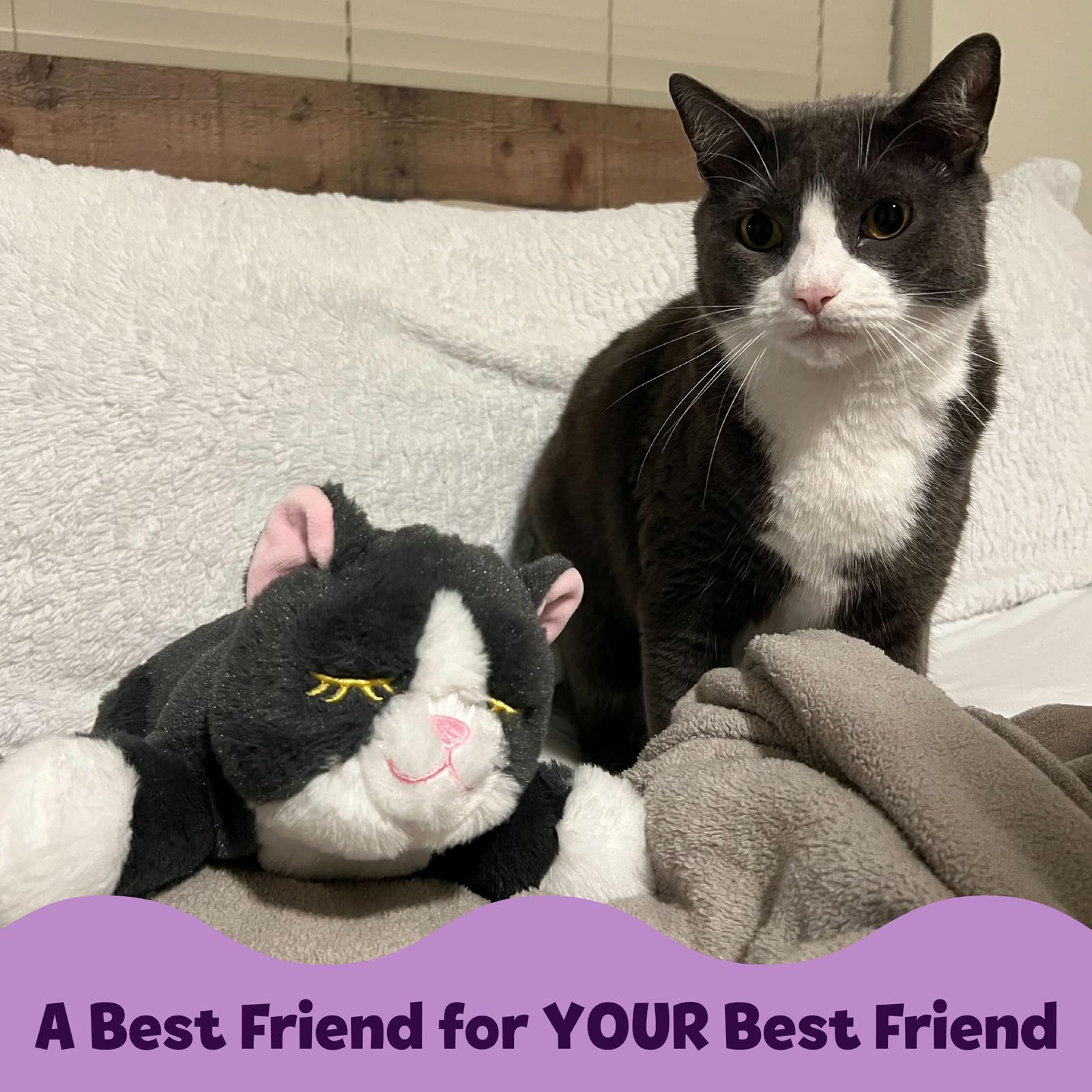Snuggle Kitty machine-washable cover keeps fur fresh and clean.