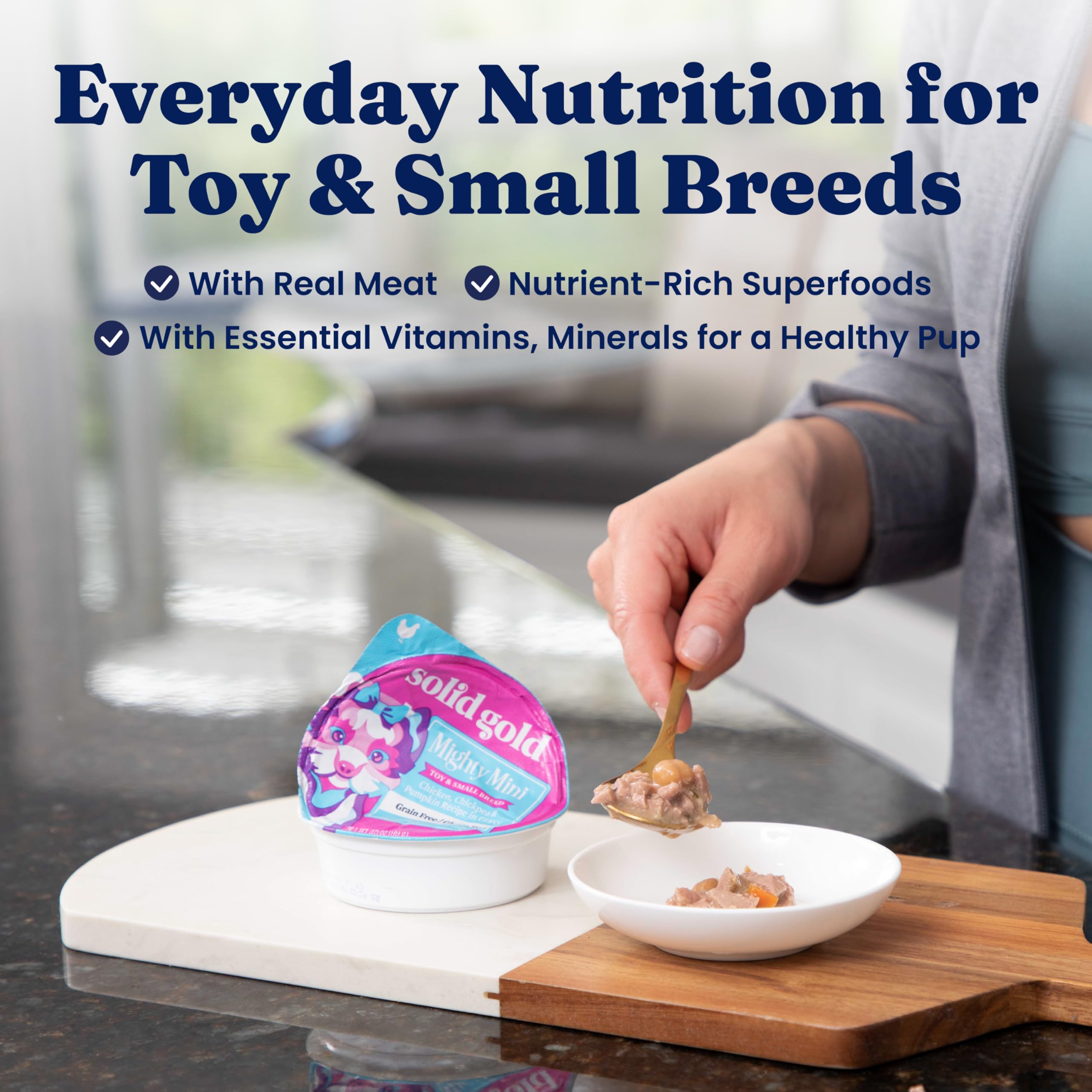 Solid Gold small-breed wet food with chicken and lamb for digestion.