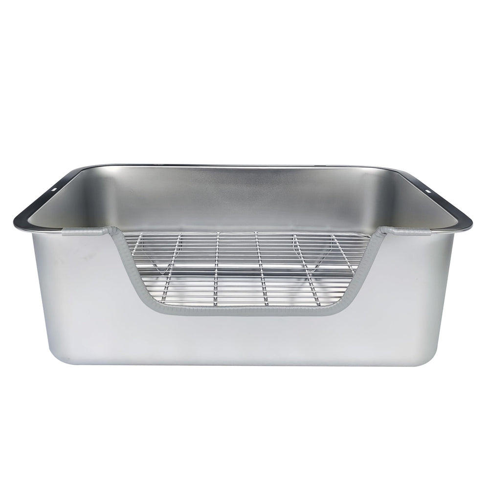 Sorstrem raised border 3-55-inch design helps contain urine and keep the area clean.