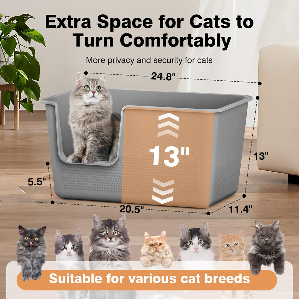 SpaceTime spacious interior highlights extra room for large or multiple cats.
