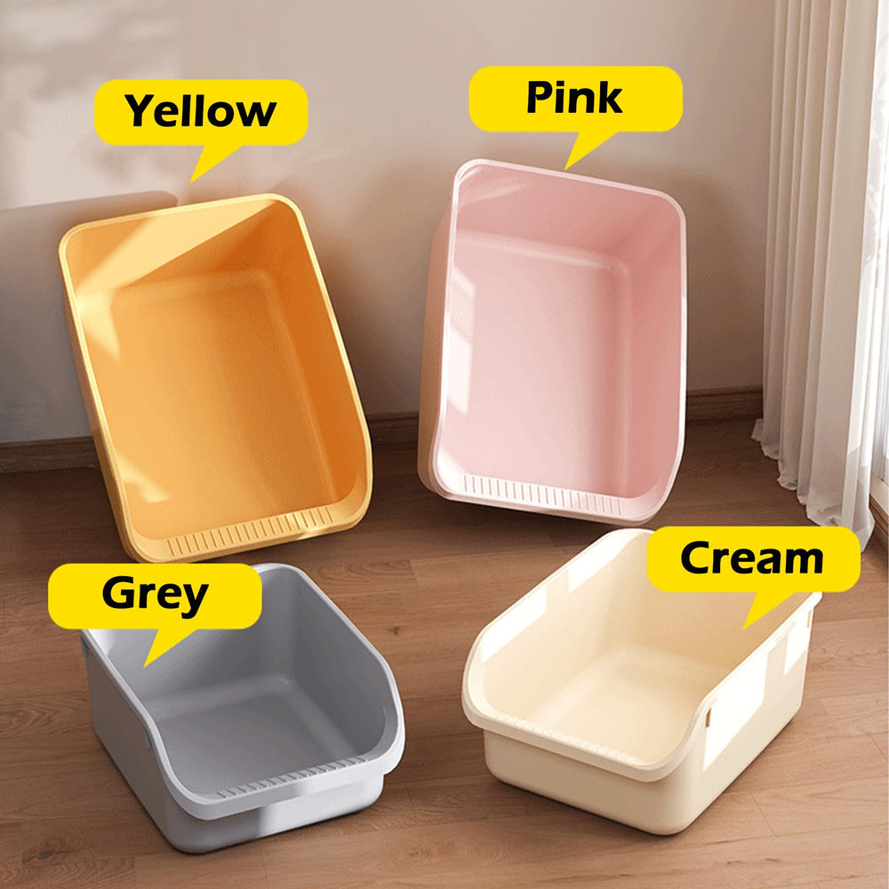 SpaceTime easy clean litter box with smooth surfaces for quick maintenance.