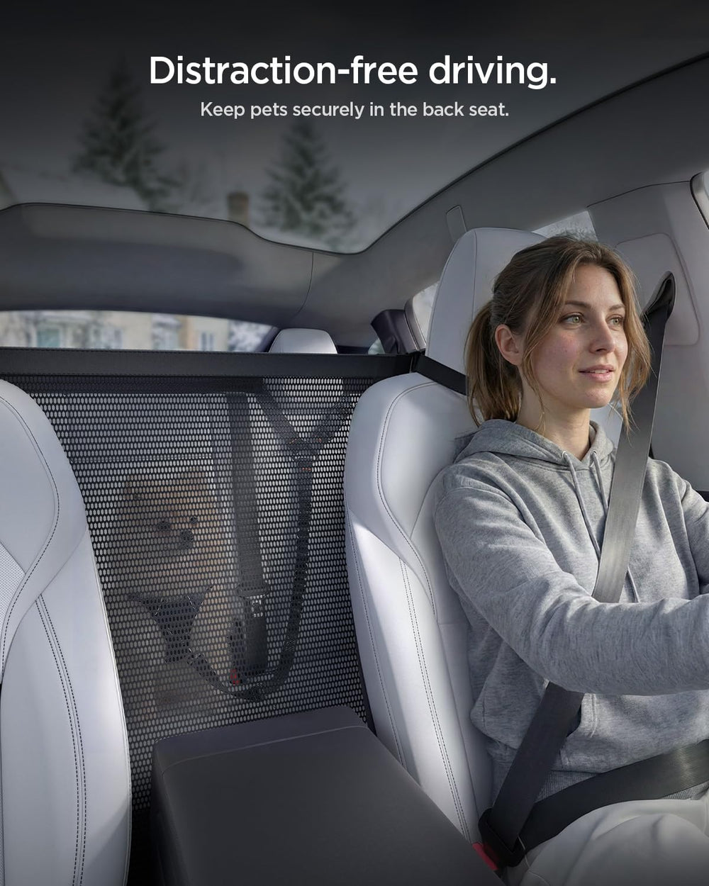 Spigen mesh barrier keeps your pet safe in the rear area.