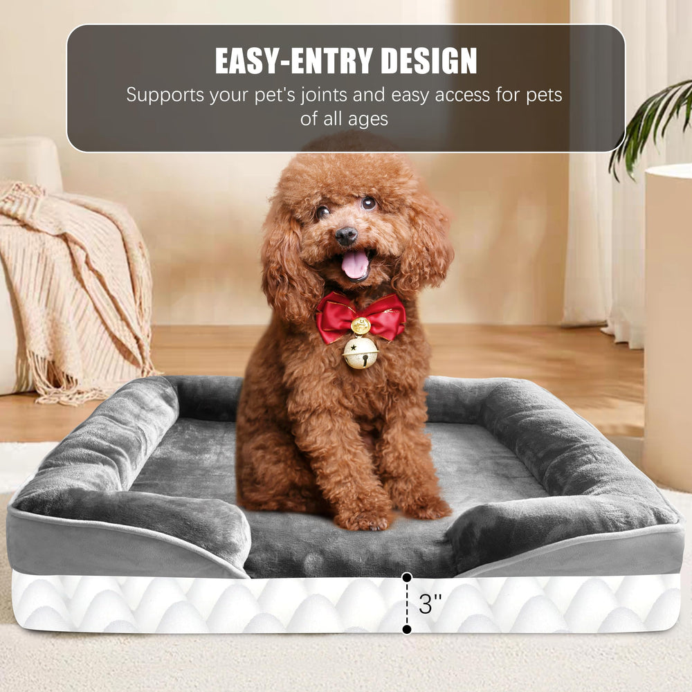 Spotted Play non-slip bottom keeps bed steady on the floor.