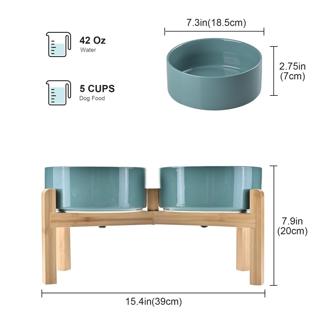 SPUNKYJUNKY eco bamboo stand for a stable, comfortable dining height.