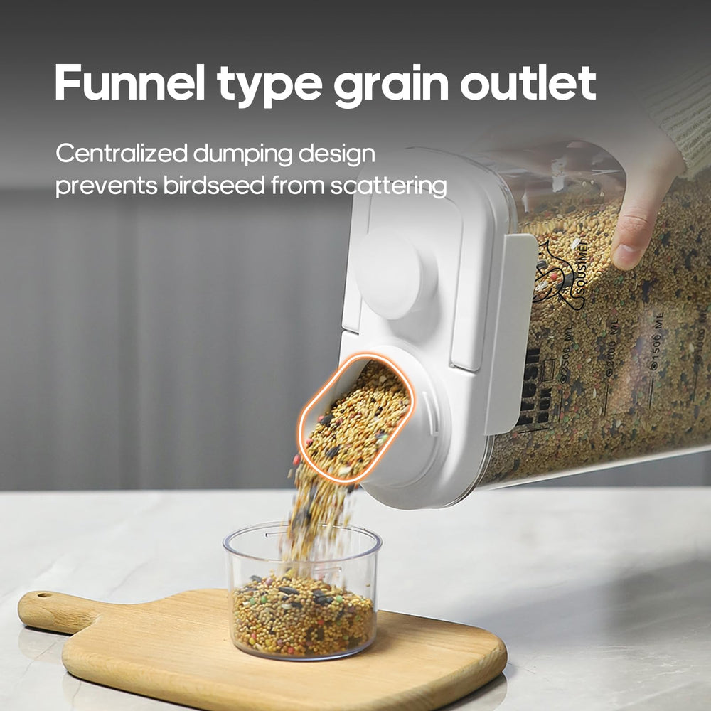 SQUSIMEI BPA-free PP material ensures safe storage of pet food.