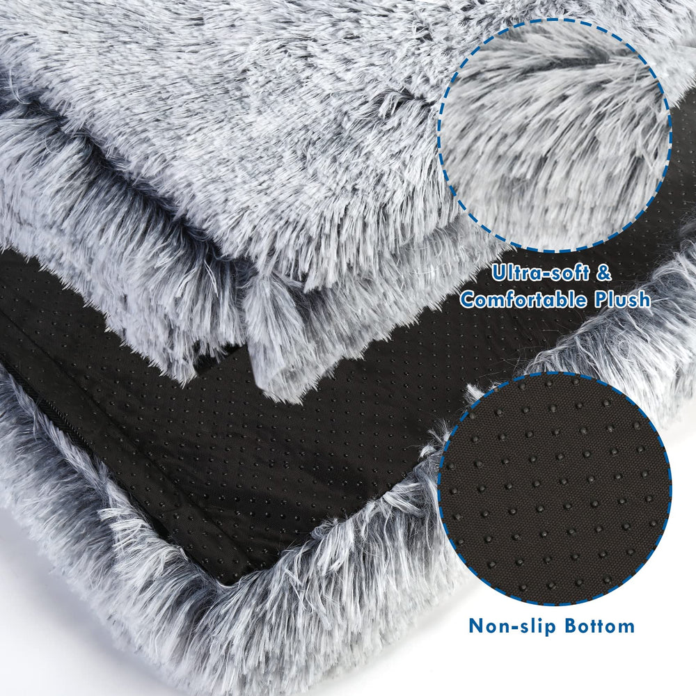 SSAWcasa cozy faux fur cover adds warmth and comfort during naps.