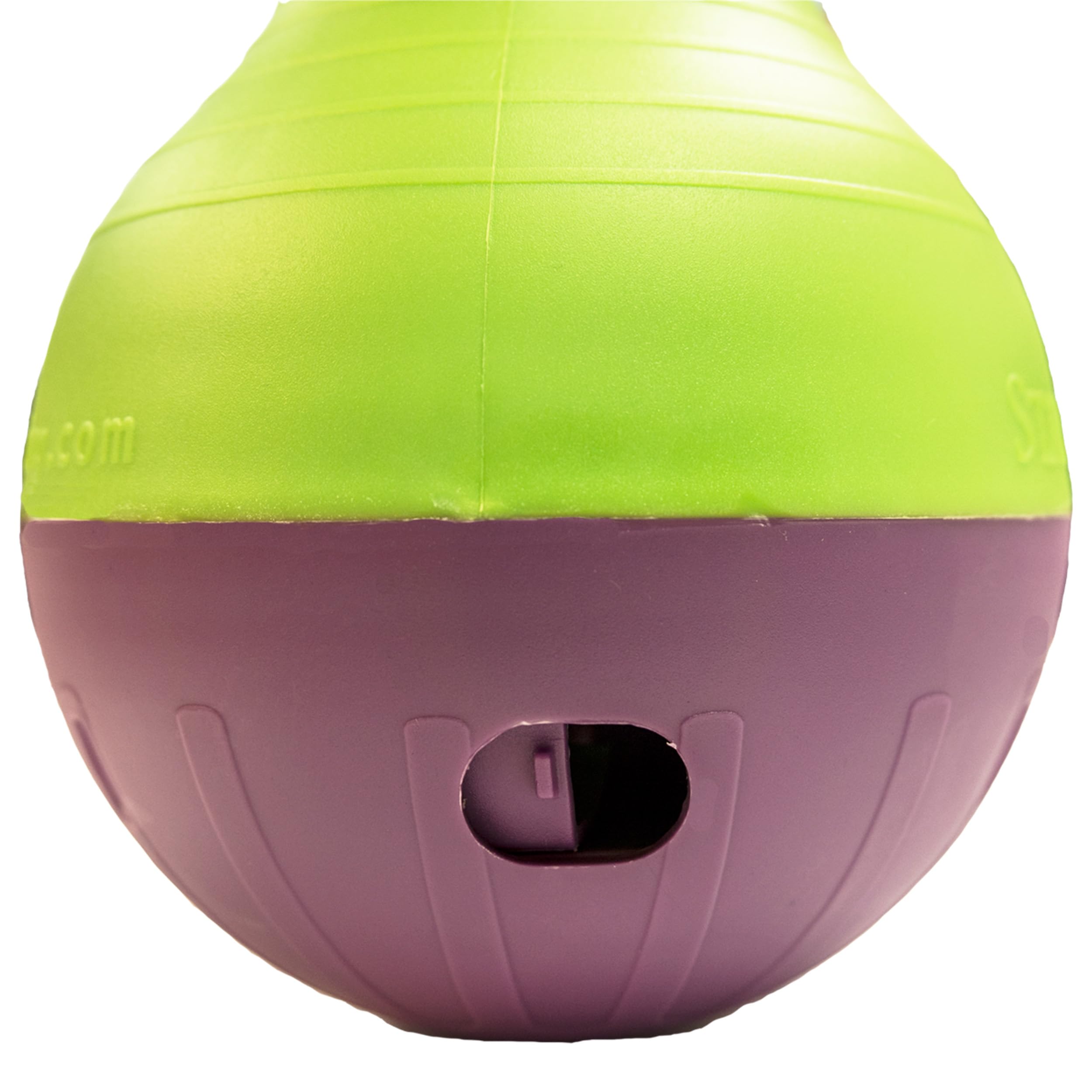 Starmark Bob-A-Lot top-opening adjustments demonstrate customizable difficulty for dogs.