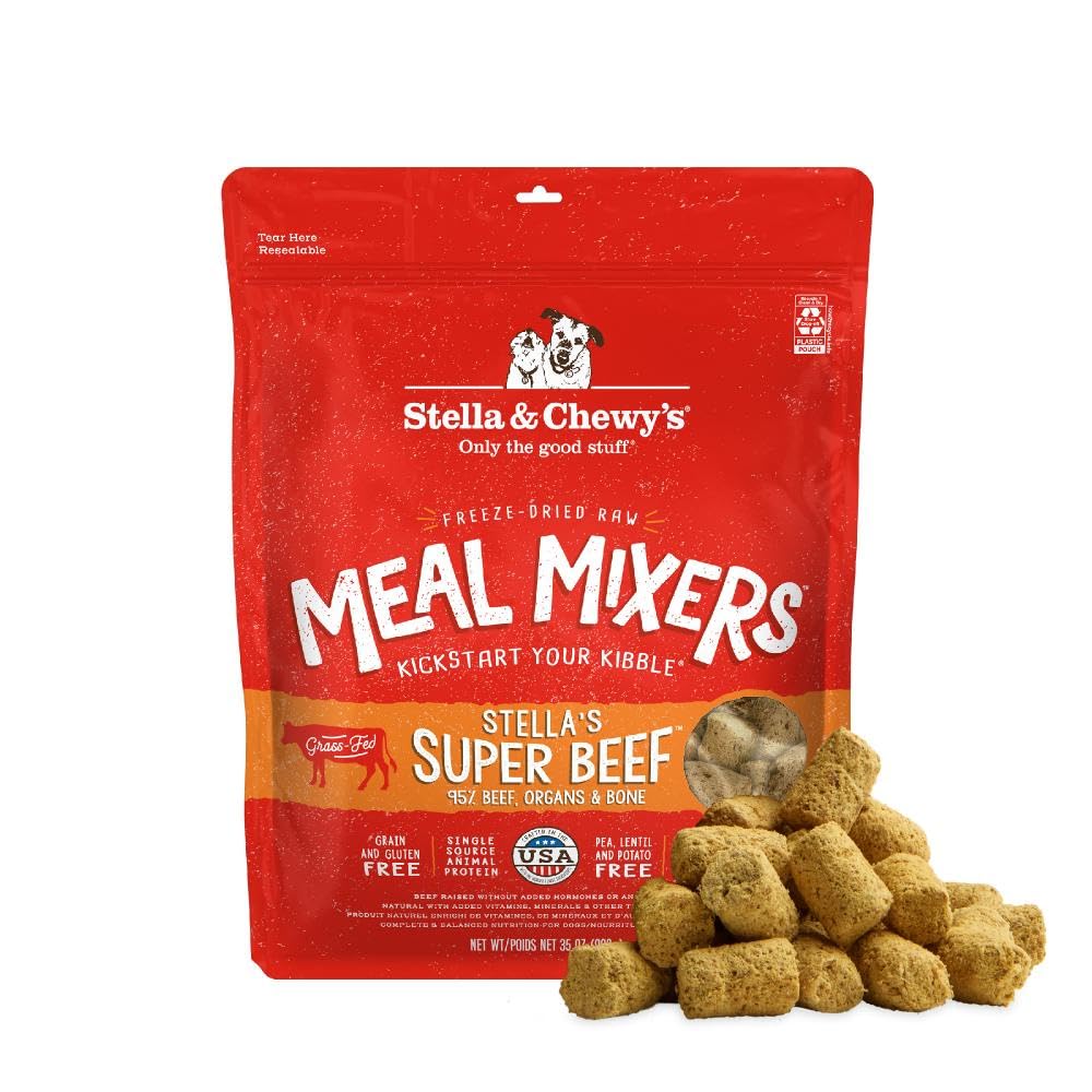 Stella & Chewy's packaging highlights premium ingredients for convenient feeding.