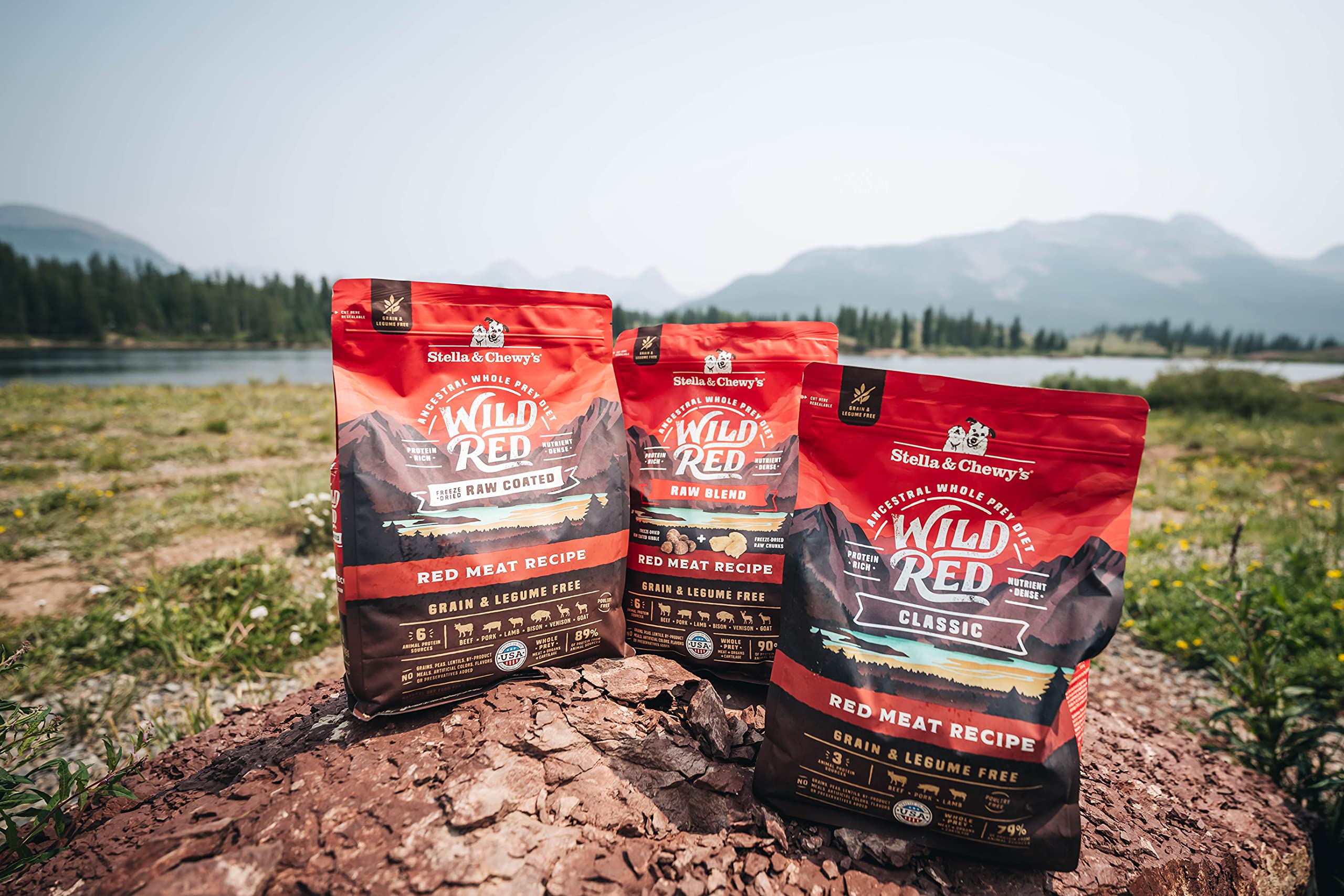 Stella & Chewy's Wild Red Raw Blend contains probiotics for digestion support.