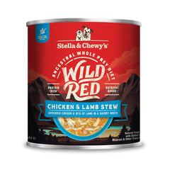Stella & Chewy's Wild Red hero image shows chicken and lamb in broth for dogs' nutrition.
