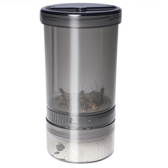 SUKEOPET cricket calcium powder mixer with clear bottle for even coating during feeding