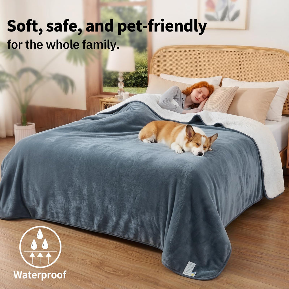 Sunheir machine-washable blanket grey stays soft after frequent cleaning.