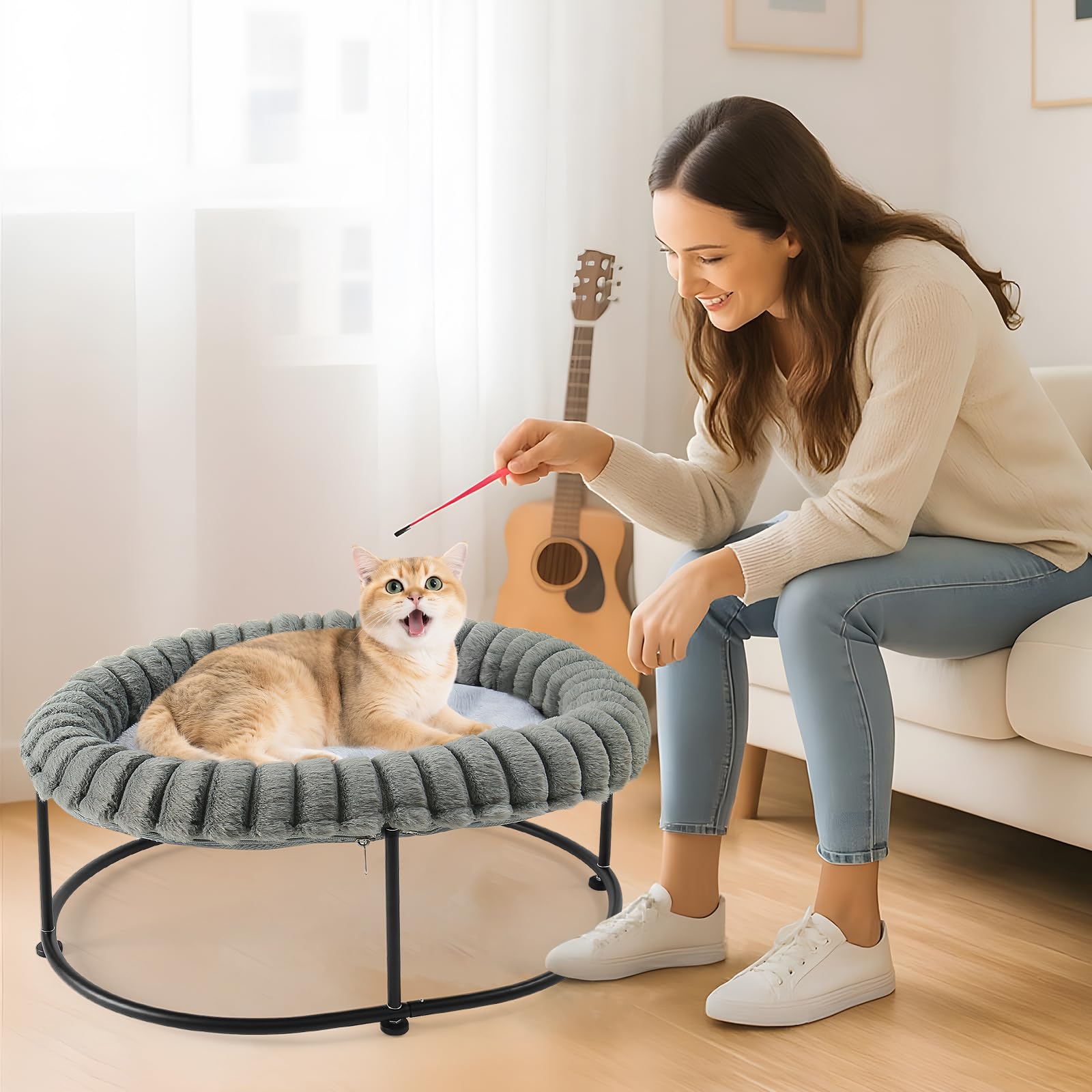 Sunhoo multi-pet cat bed suits cats, small dogs, and rabbits.