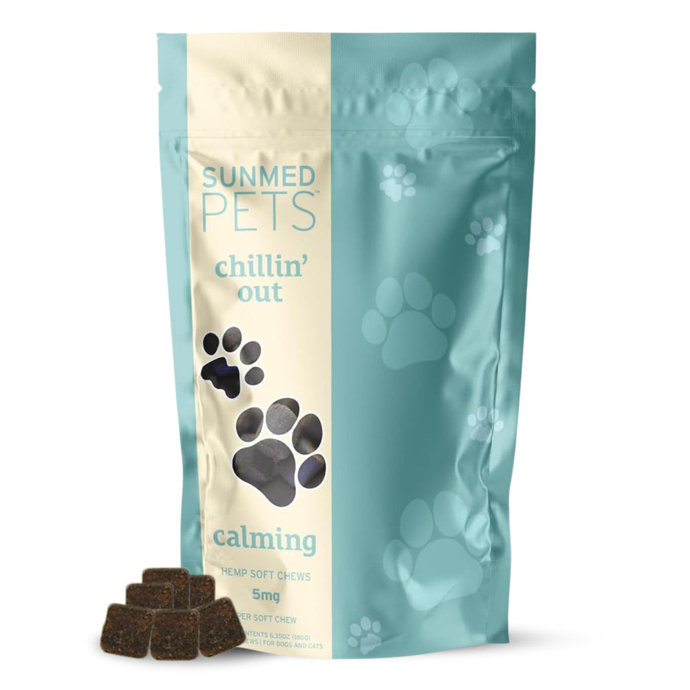 SUNMED Hemp Calming Chews for Dogs bottle closeup for anxious moments.