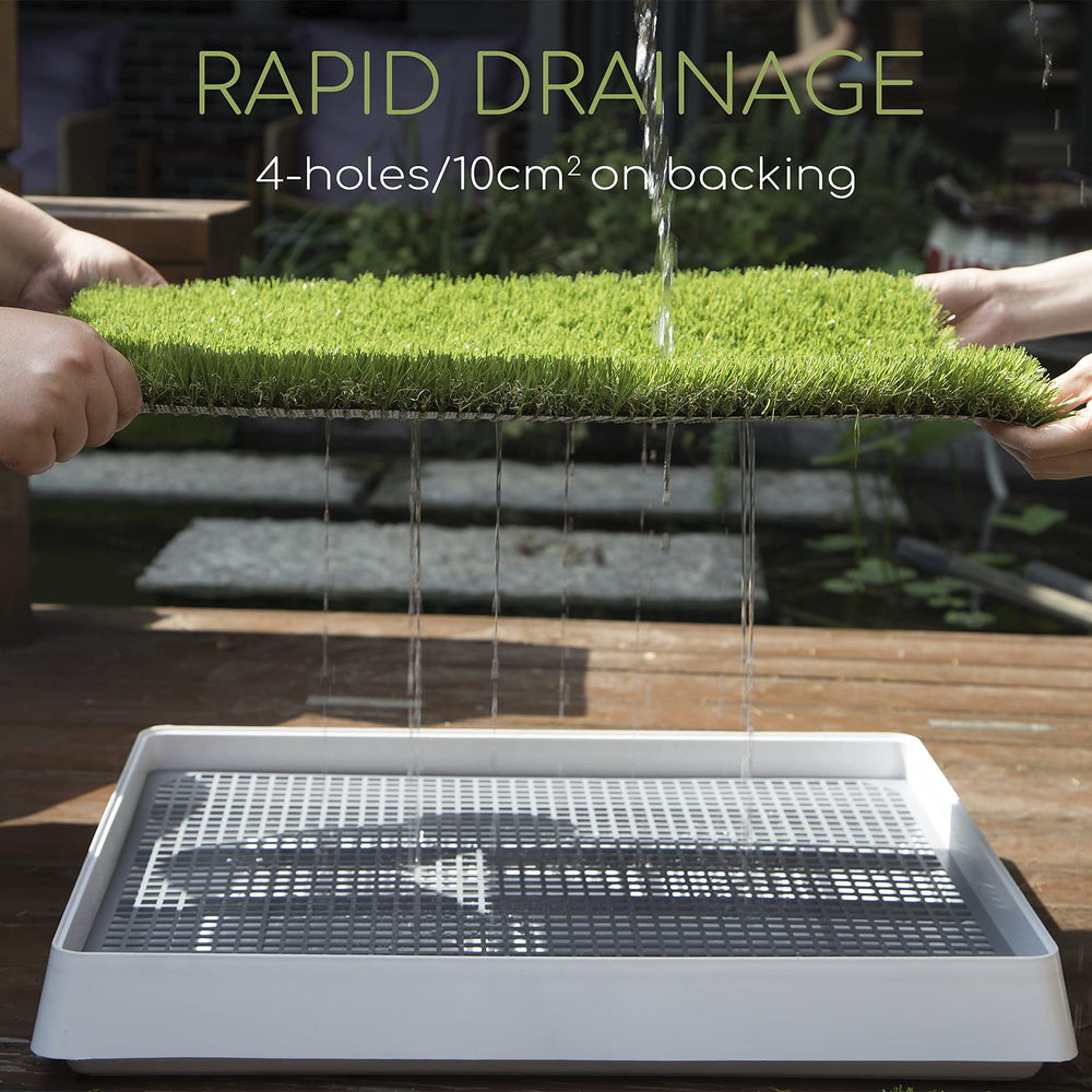 SunTurf dog potty supports dogs up to 25 kg in apartments and homes