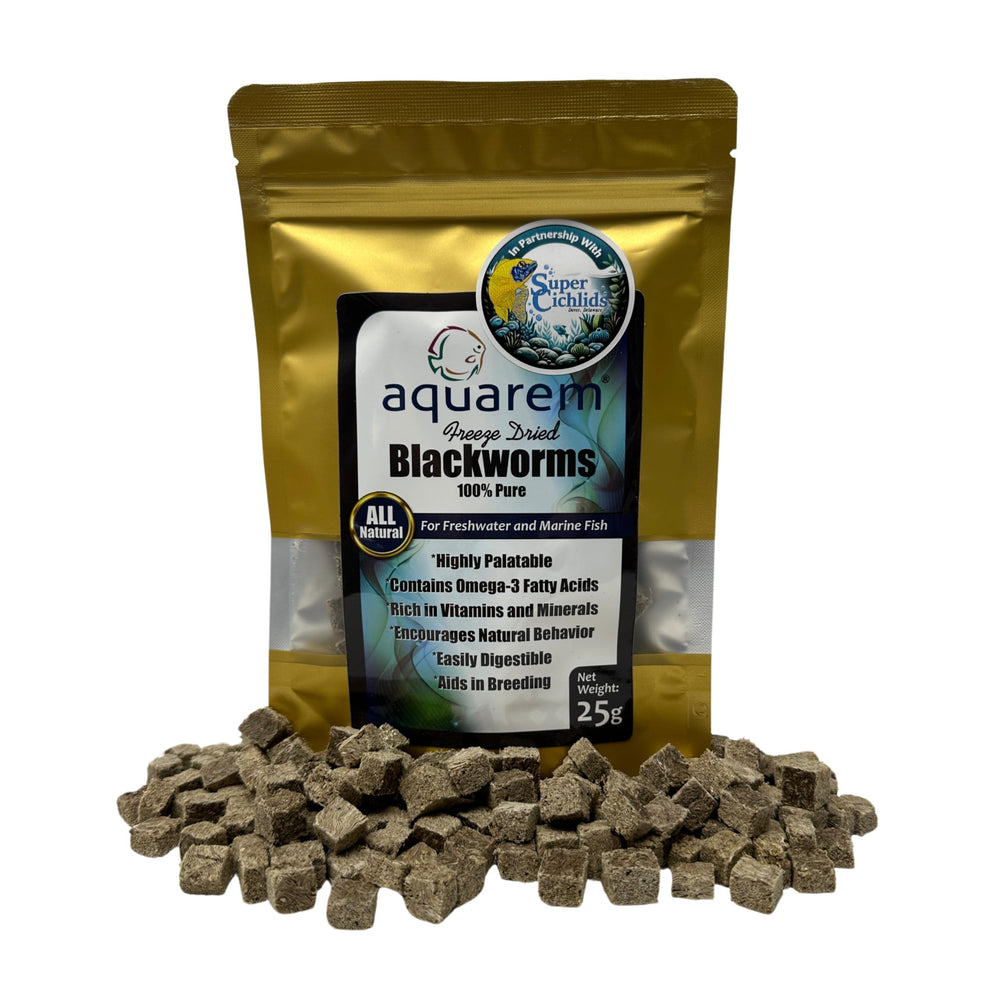 Super Cichlids freeze-dried California blackworms cubes supporting color and energy in tropical and marine fish
