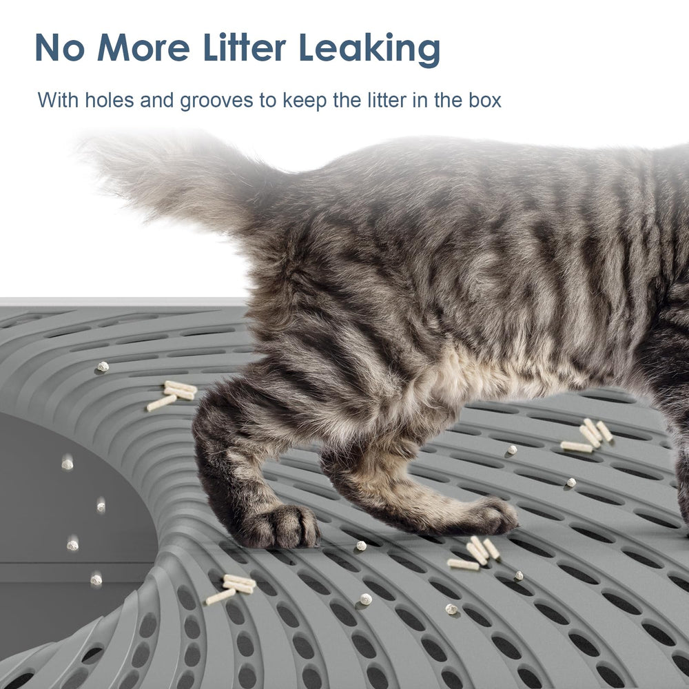 Suzzipaws interior with activated carbon pads for odor control